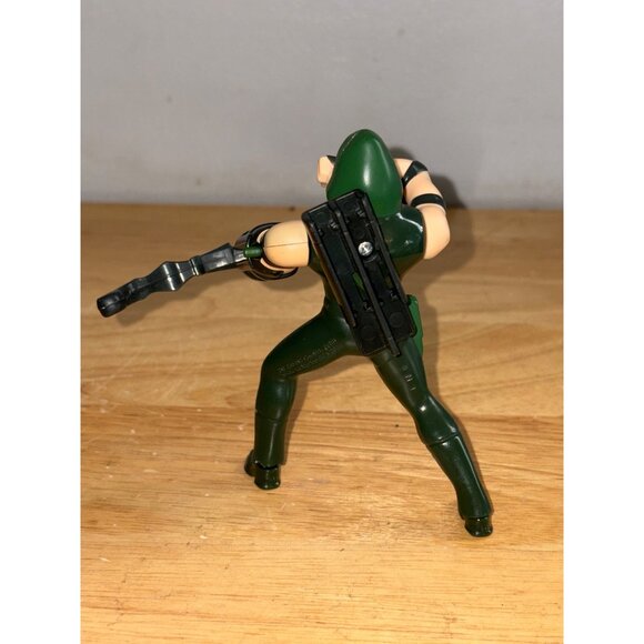 Green Arrow Action Figure By McDonalds 2016 DC Comics 3" Collectible With Bow - Picture 3 of 6